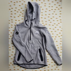 Toronto Maple Leaf quarter sip hoody size small